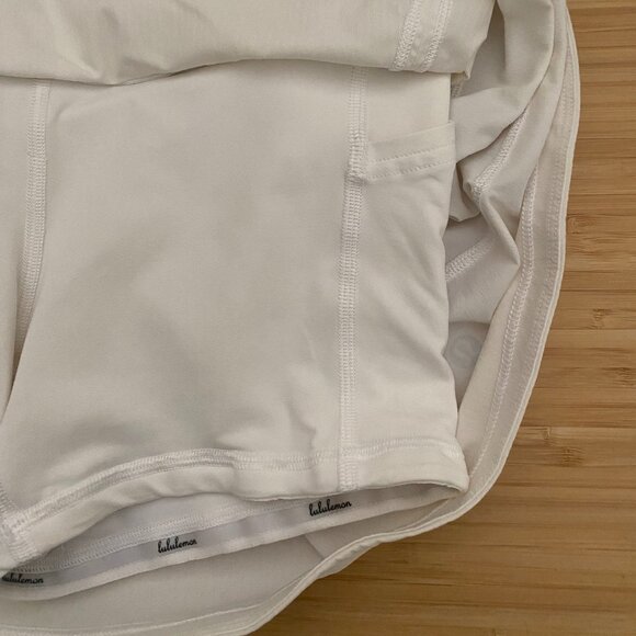 Lululemon tennis skort in white, size 2 - Picture 6 of 9